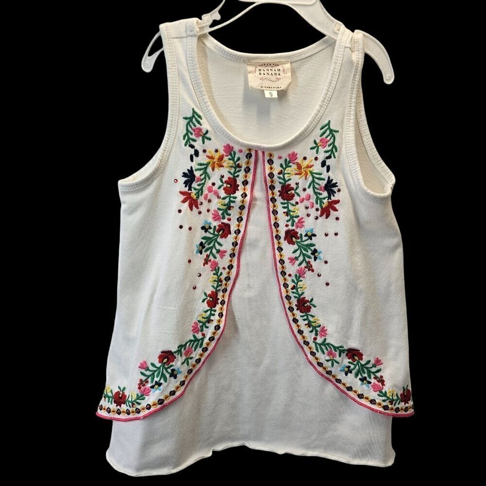 Hannah Blanana White Embellished Tank Girs 5 Colorful Rhinestones Embroidery